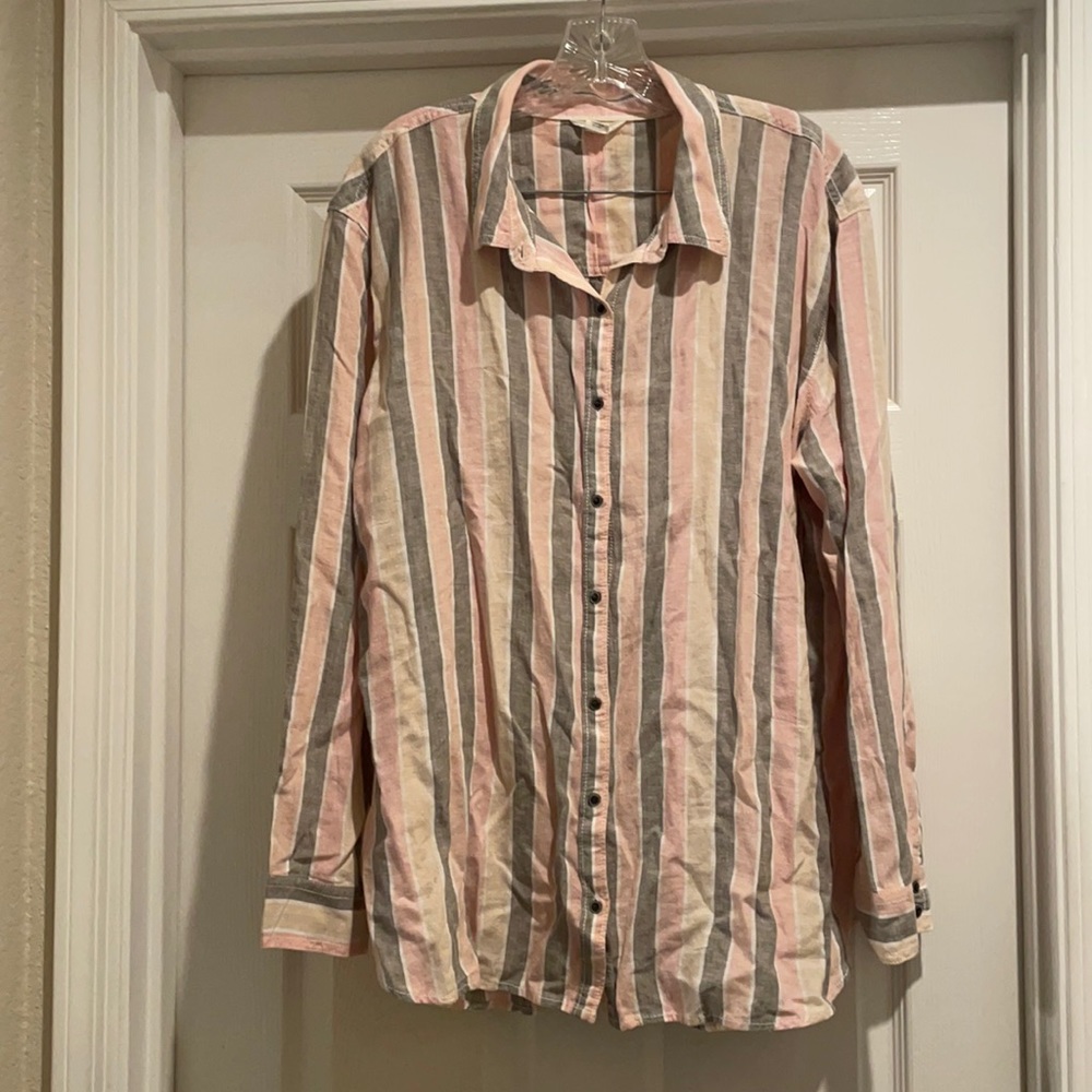 Caslon Long Sleeve Button Down Size 1X